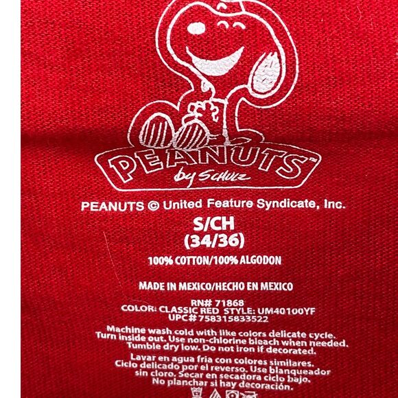 Peanuts Snoopy T-Shirt SM Red Dog House Christmas Lights Wake Me When Over Retro - Picture 9 of 11